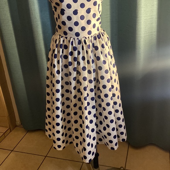 Queen of heartz dress size small - Picture 4 of 16